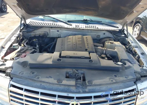 2011 Lincoln Navigator из США, поврежденный, VIN 5LMJJ2H57BEJ04660